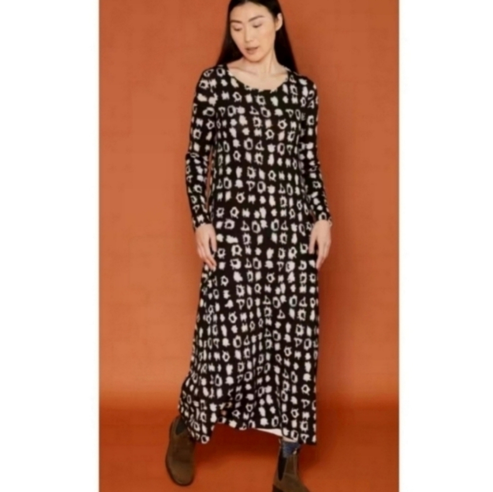 In Bed With You Abstract Print Merino Wool Long Column Dress Small Black & Cream